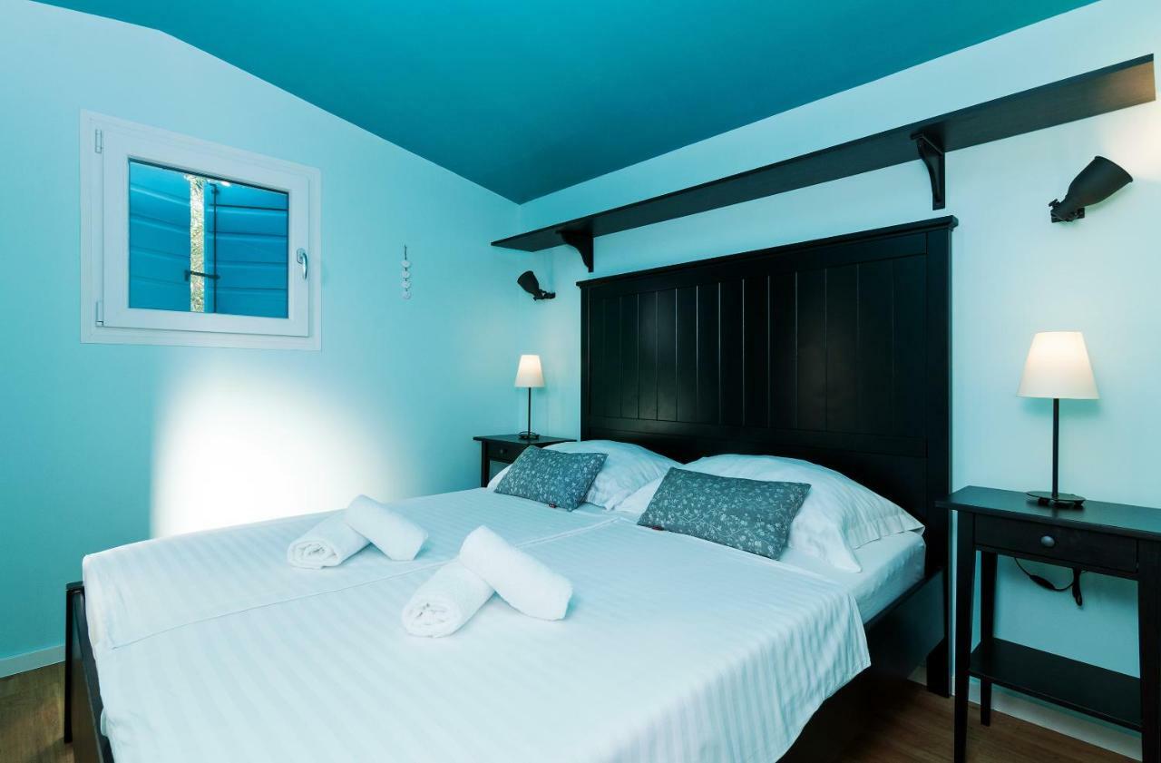 Camp San Antonio Hotel บีโอกราดนาโมรู ภายนอก รูปภาพ